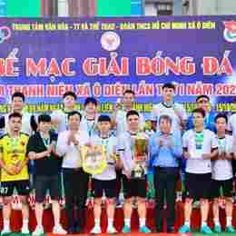 bong da dang dien ra