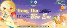 giao diện app bóng trăng trắng ngà có cây đa to