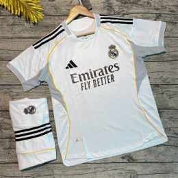 tính năng nổi bật áo đá bóng real madrid